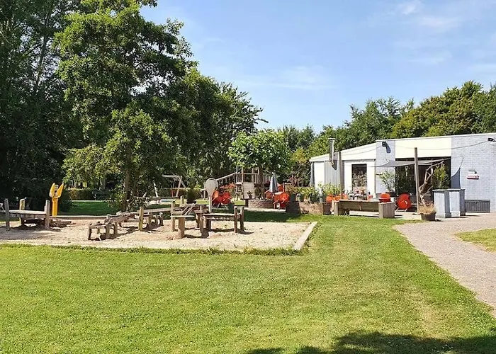 Het Dijkhuysje By Zilt Semesterbostad Warmenhuizen